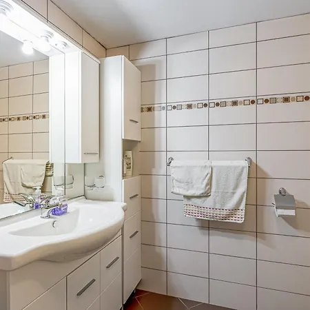 Holiday home Vrtin Vineyard Family Retreat - Happy Rentals