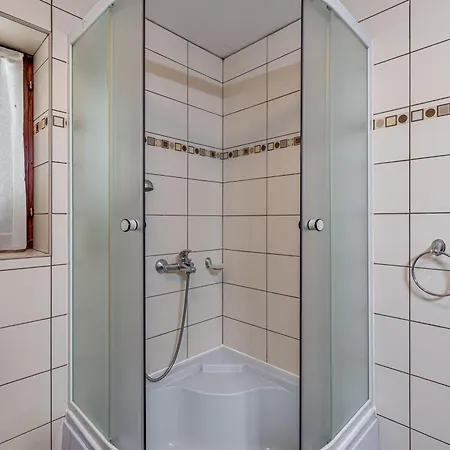 Prázdninový dům Vineyard Homestead Vrtin - Happy *